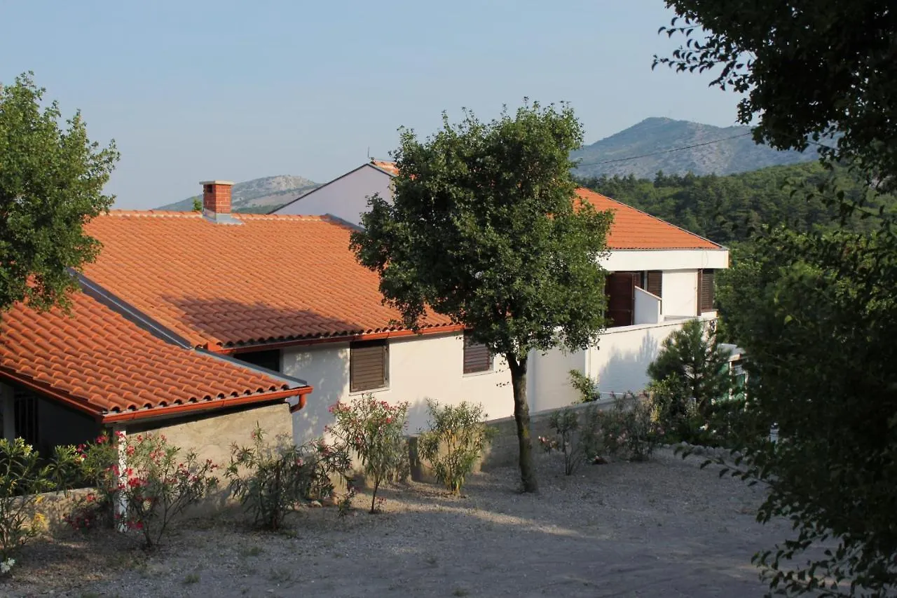 Apartments And Rooms With Parking Space Klenovica, Novi Vinodolski - 5590 Guest house Klenovica