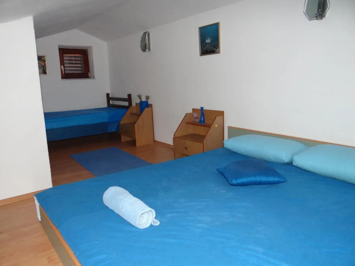 Apartments And Rooms With Parking Space Klenovica, Novi Vinodolski - 5590 3*, Klenovica