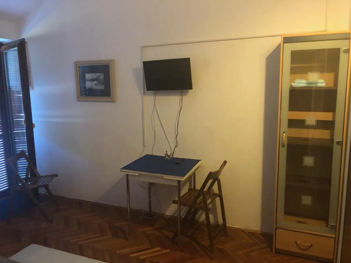 Affittacamere Apartments And Rooms With Parking Space Klenovica, Novi Vinodolski - 5590