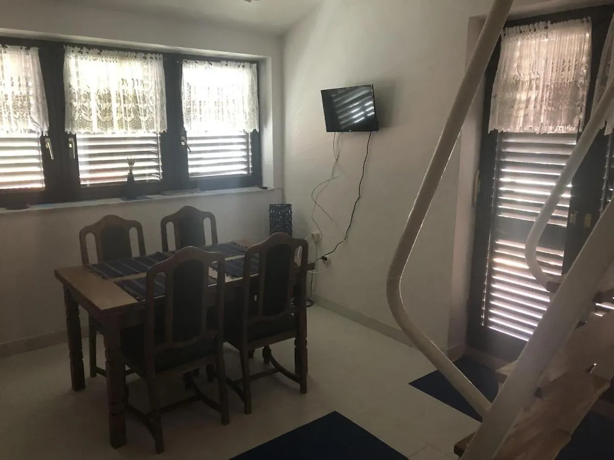 Apartments And Rooms With Parking Space Klenovica, Novi Vinodolski - 5590 Guest house Klenovica